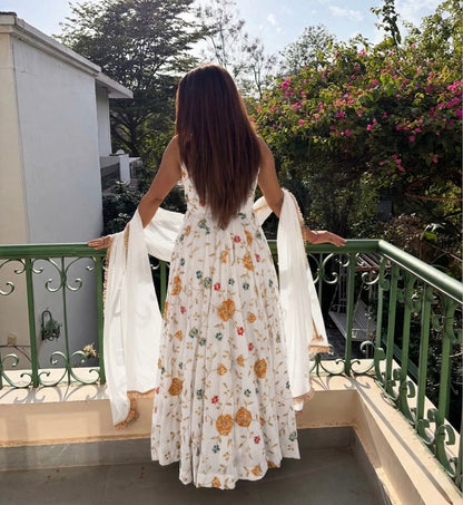 Sunlit Elegance Redefining Luxury Indian Ethnic Fashion With Timeless Grace ✨
