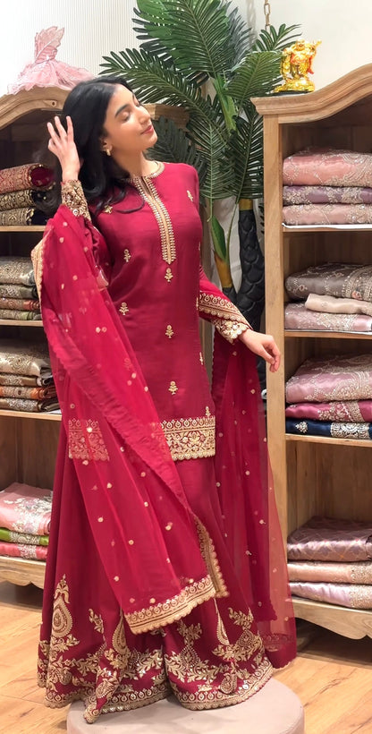 Label Mayra Signature Crimson Royal Set