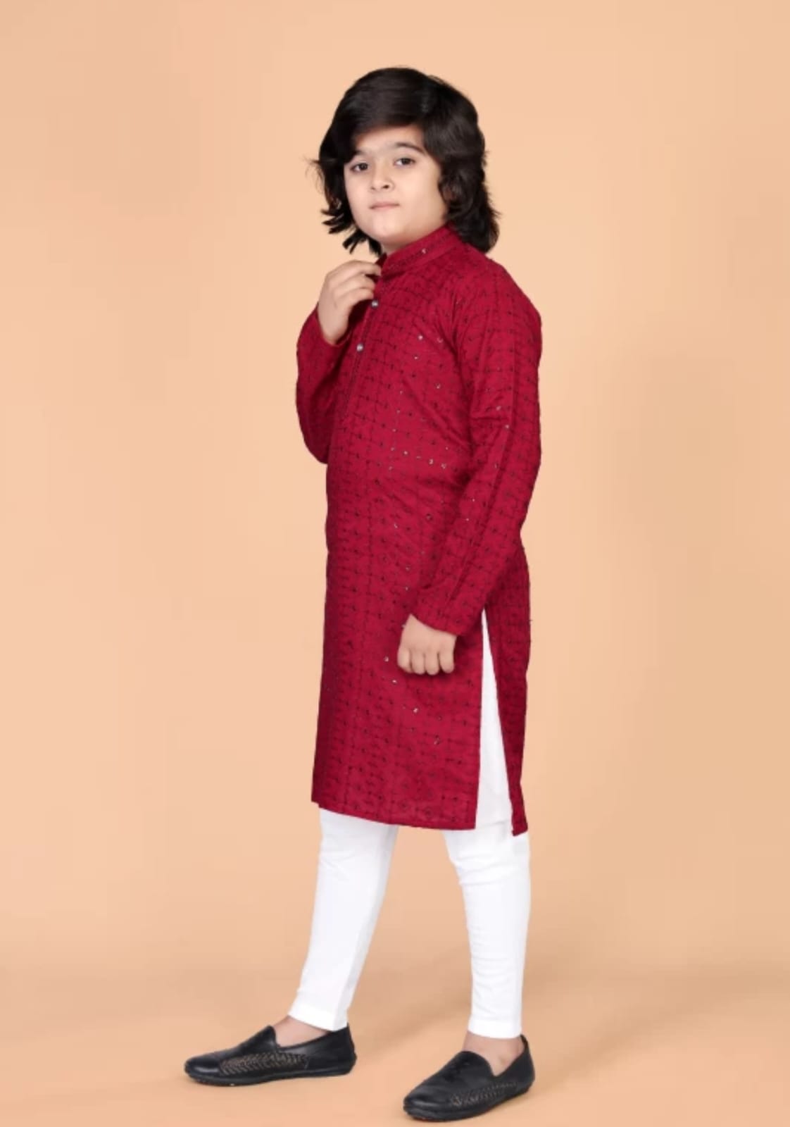 Boys Red Ethnic Motifs Embroidered Mandarin Collar Sequinned Cotton Kurta