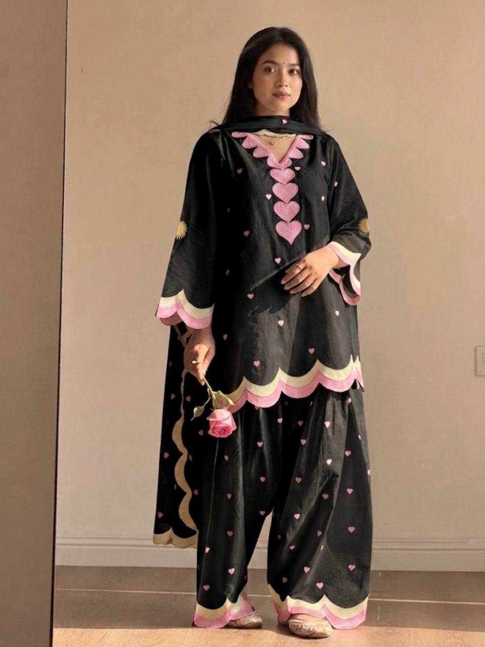 Black Heart Embroidered Thread Work Cotton Farshi Salwar Suit Set