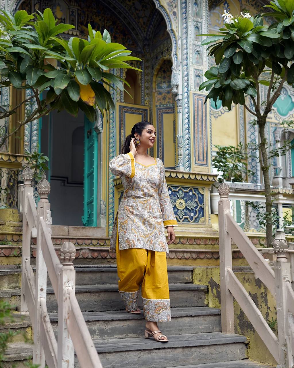 Natural  Embroidered Straight Kurta with Farshi salwar & Dupatta Set.