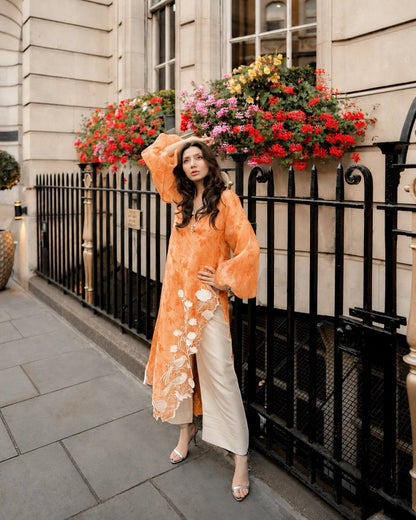 Mahira Khan Pink Floral Embroidered Straight Kurta with Plazzo Pants