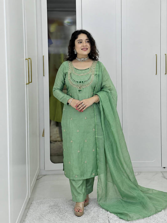 Mint Green Embroidered Chanderi Silk Straight Kurta with & Dupatta Set