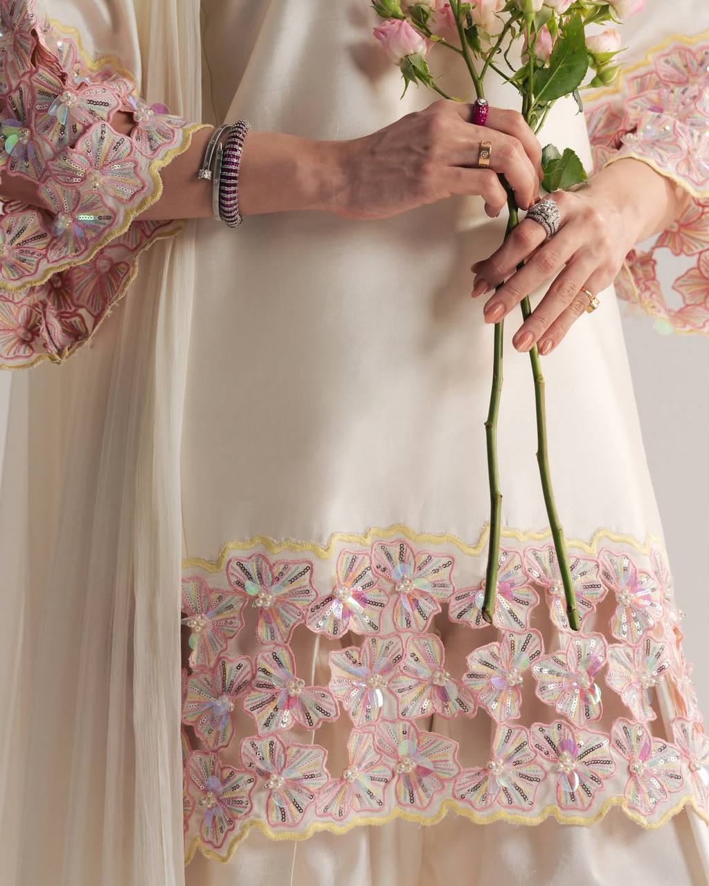 Where Minimalism Meets Luxury – A Stunning Ethnic Look Adorned with Subtle Embroidery, Pearls, and Romantic Floral Vibes
