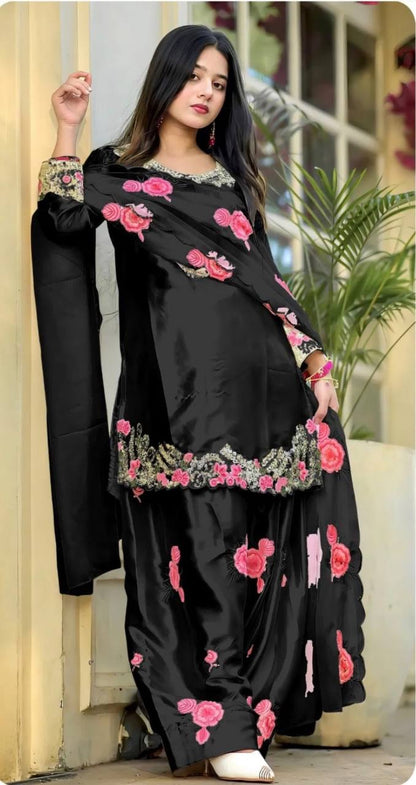 Luxury Ivory Ethnic Suit with Rose Embroidery.