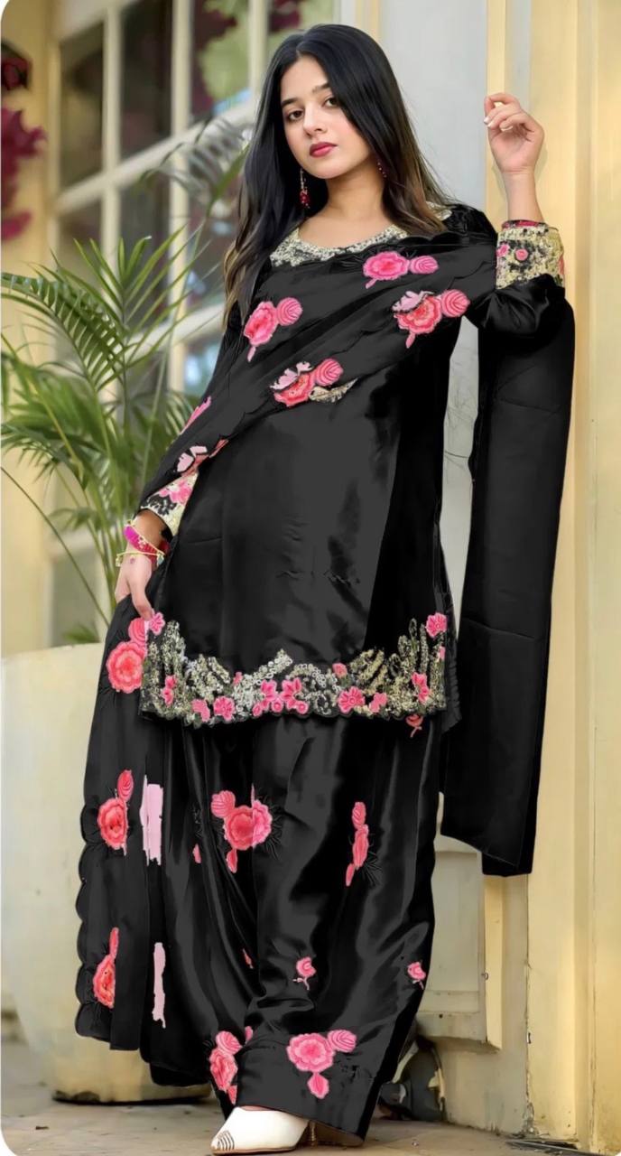 Luxury Ivory Ethnic Suit with Rose Embroidery.