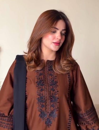 Women's Coffee Brown Embroidered Straight Kurta Set with Black Dupatta & Straight Pants