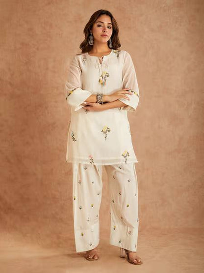Subtle Bloom Vibes: Chic Ethnic Wear for Everyday Grace