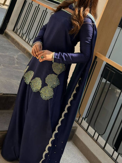 A stunning traditional look blending sophistication style beauty and confidence perfectly