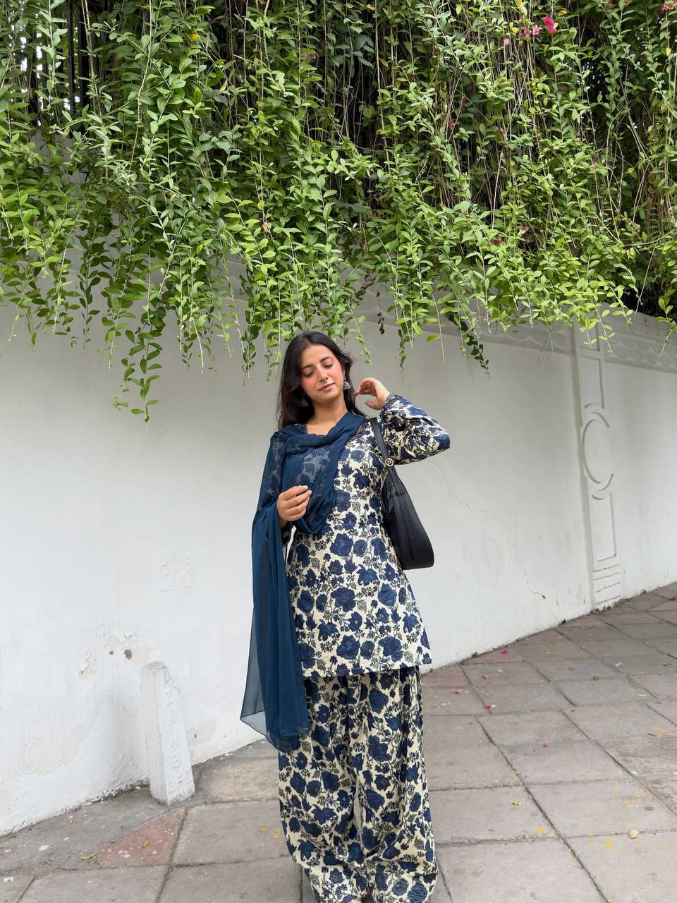 Elegant Cotton Floral Print Ethnic Kurta Set for Women
