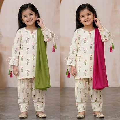 Girls’ Off-White Floral Printed Suit Set |