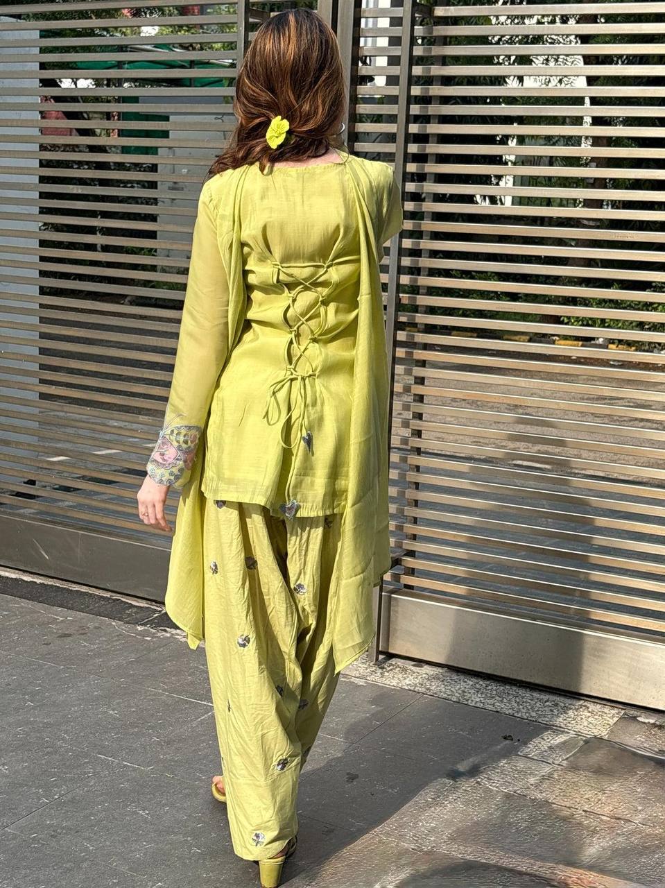 Olive Green Floral Embroidered Straight Kurta with Farshi salwar